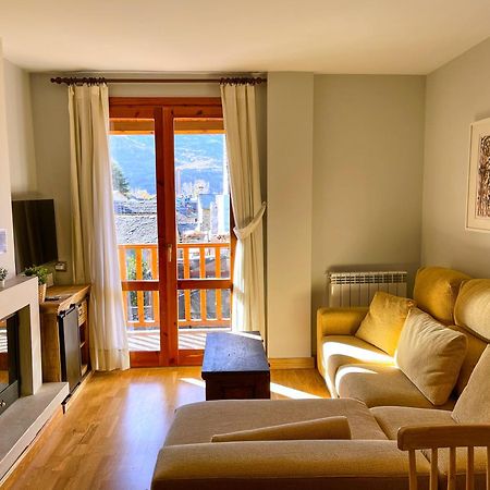 Apartamento En El Centro De Benasque Con Piscina Exterior photo